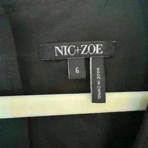 EUC Nic+Zoe women’s suit dress with flattering panels and zipper accent size 6 - Picture 3 of 4